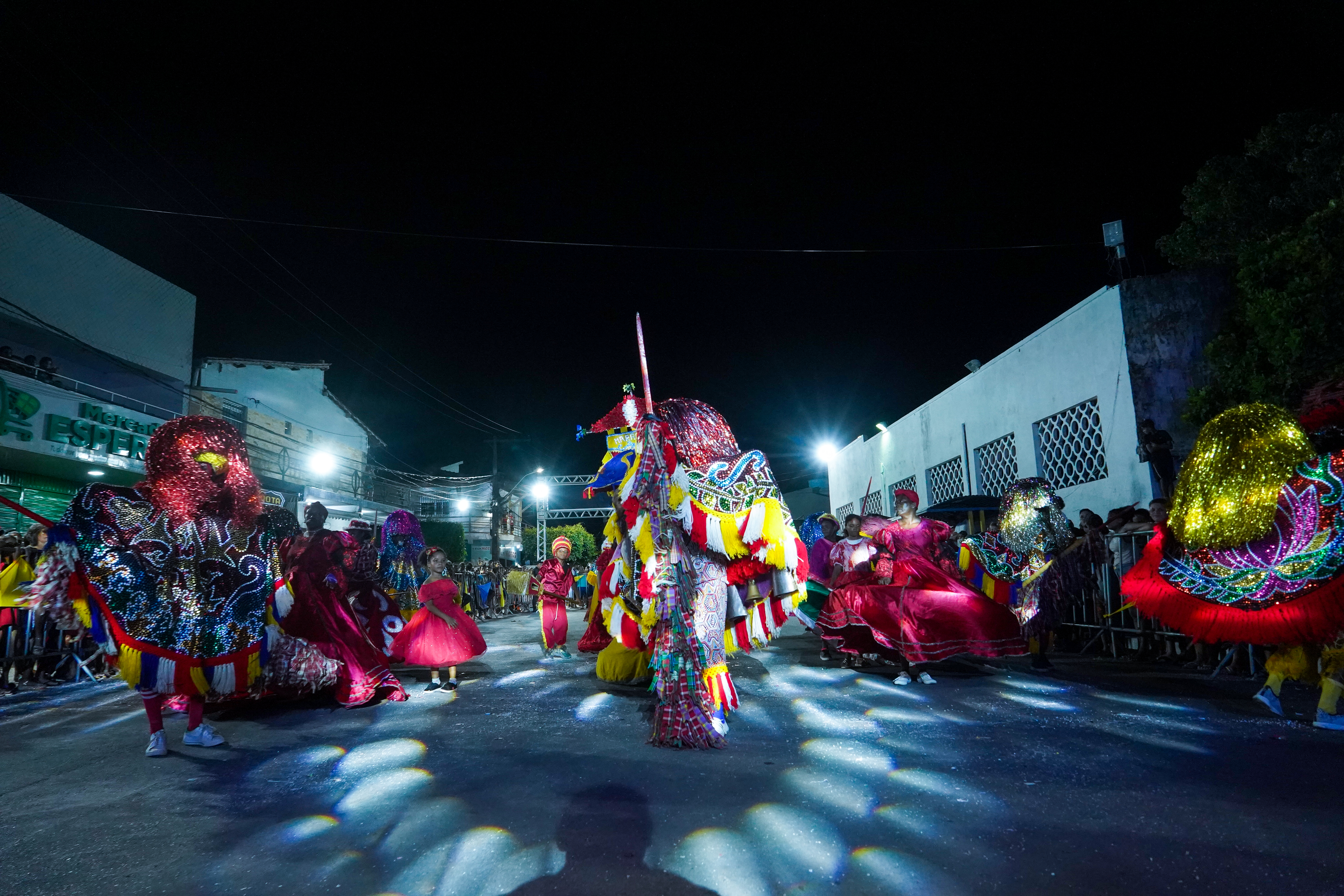 Imagem ilustrativa: Carnaval Tradição de Pedras de Fogo valoriza agremiações carnavalescas locais