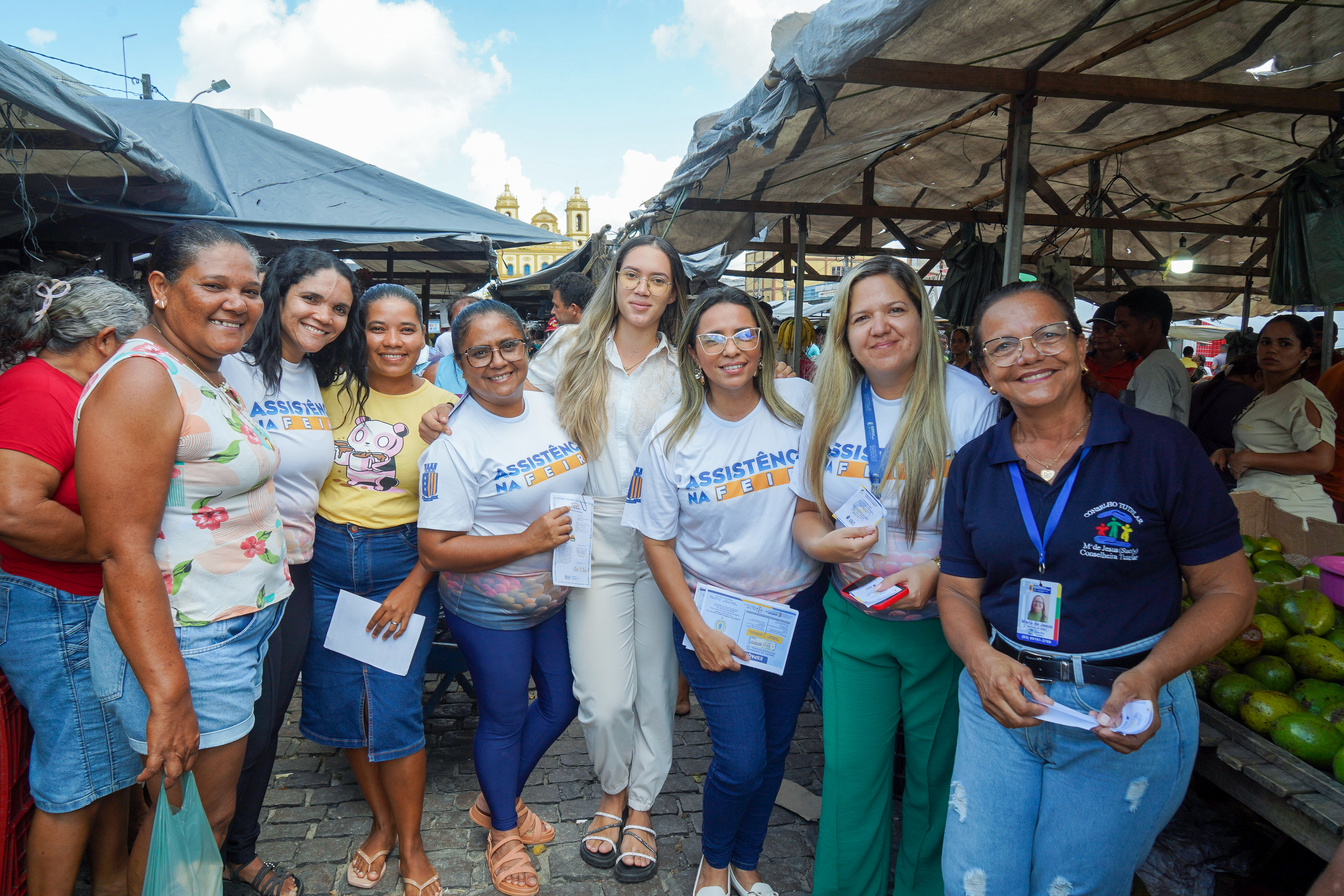 Imagem ilustrativa: Assistência na feira leva serviços à população que frequenta espaço tradicional de Pedras de Fogo