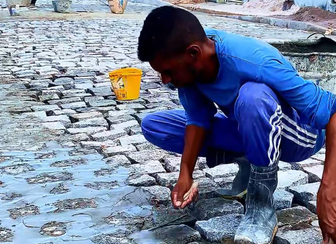 Imagem ilustrativa: Obras de calçamento já estão em andamento no bairro Karina César