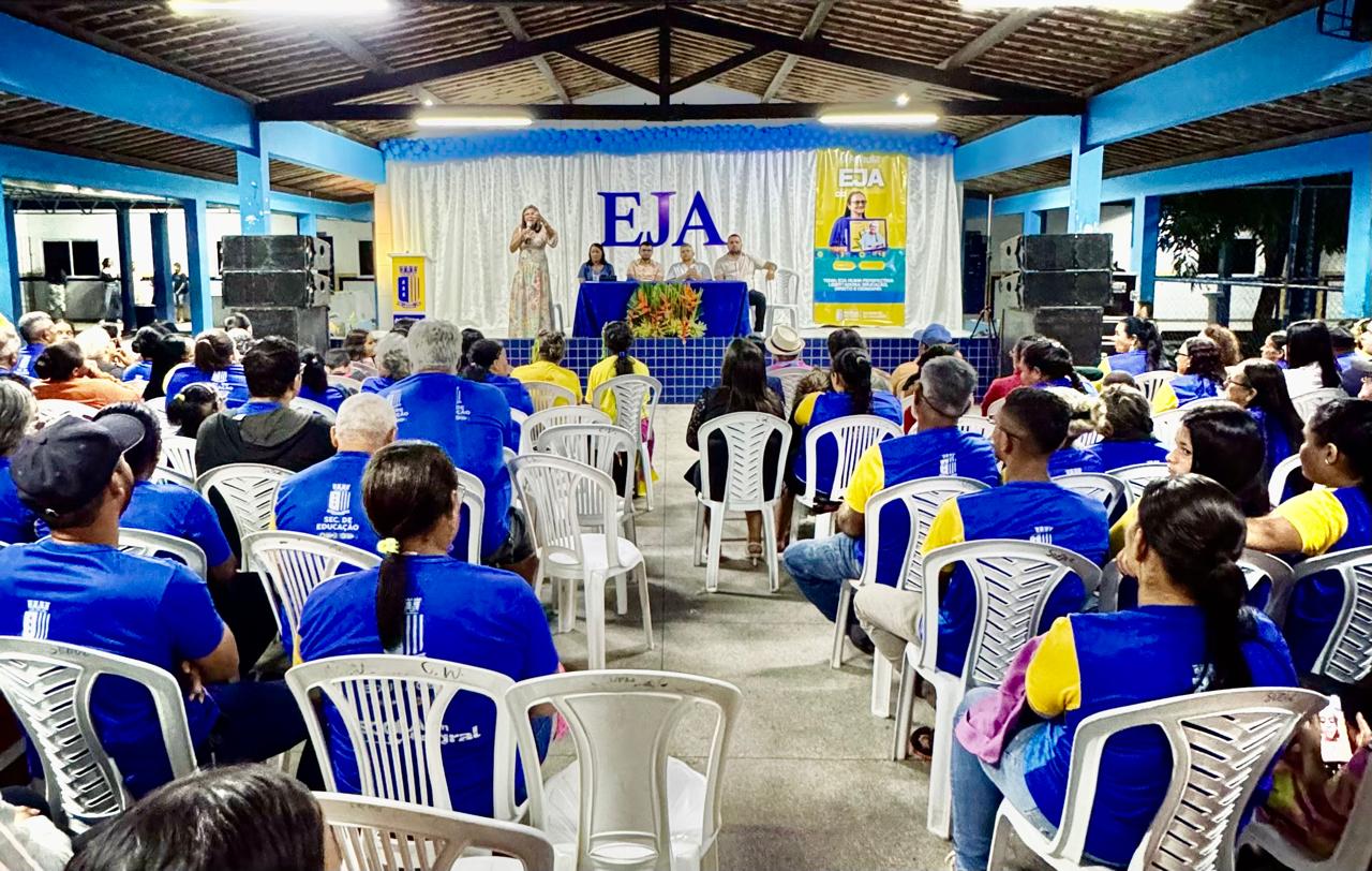 Fórum da EJA promove noite de diálogo e fortalecimento da educação em Pedras de Fogo