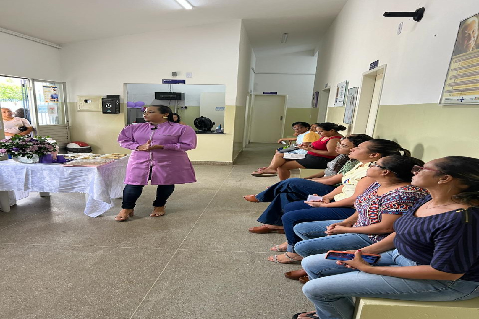 “MARÇO LILÁS”: SECRETARIA DE SAÚDE REALIZA CONSCIENTIZAÇÃO SOBRE O CÂNCER DE COLO DO ÚTERO