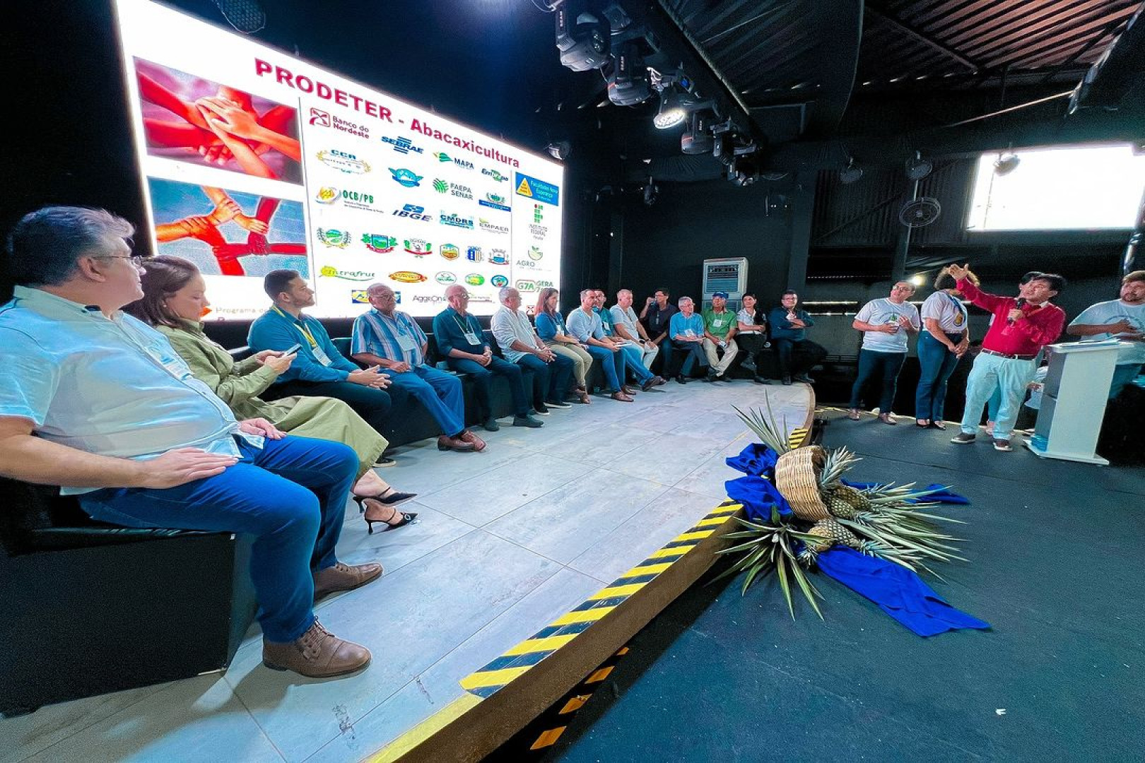 I ENCONTRO PARCEIROS DO ABACAXI É REALIZADO COM SUCESSO EM PEDRAS DE FOGO